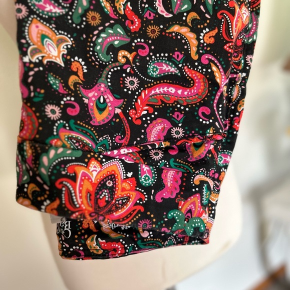 Croft & Barrow, Pants size 8 regular. Length 30 - Picture 2 of 2